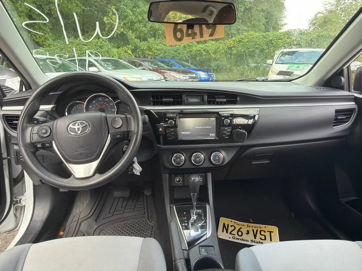 Used 2016 Toyota Corolla L FWD image 5