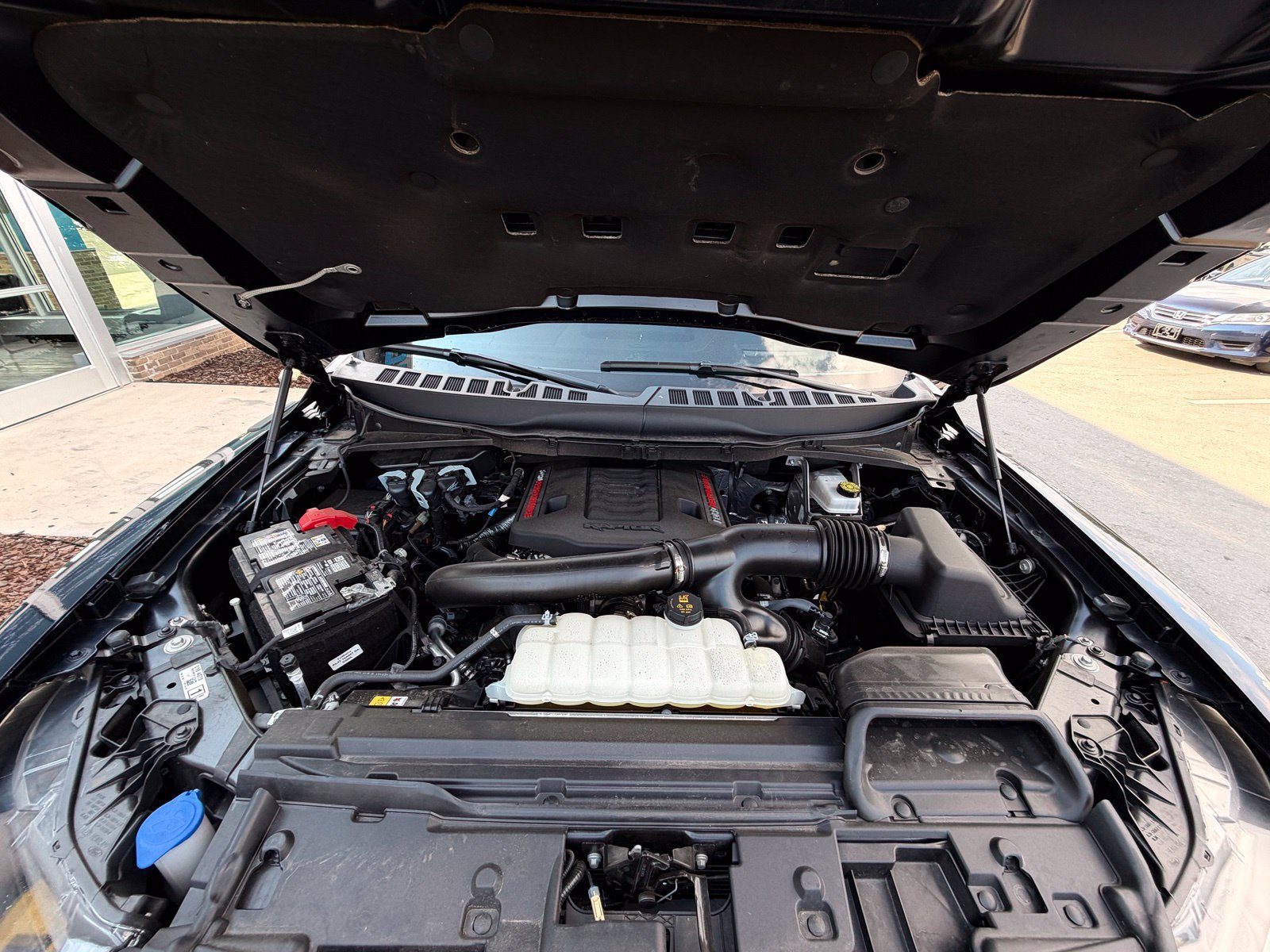 Used 2025 Ford F150 Raptor AWD/4WD image 63