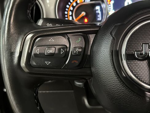 Used 2022 Jeep Wrangler Unlimited Sport AWD/4WD image 12