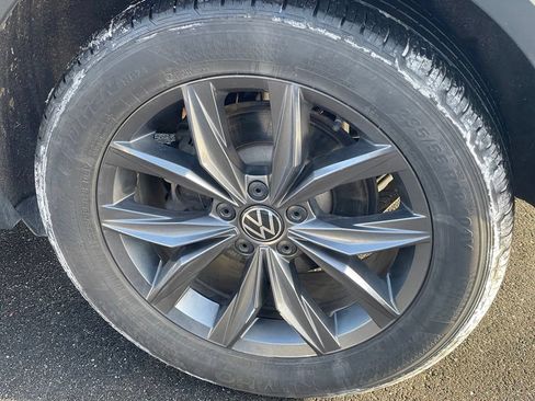Certified 2023 Volkswagen Tiguan SE AWD/4WD image 22