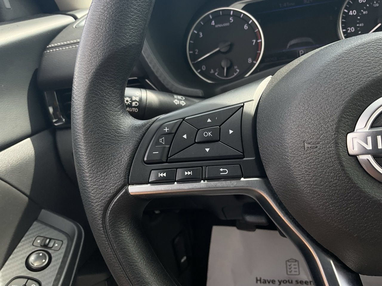 Used 2025 Nissan Sentra SV FWD image 28
