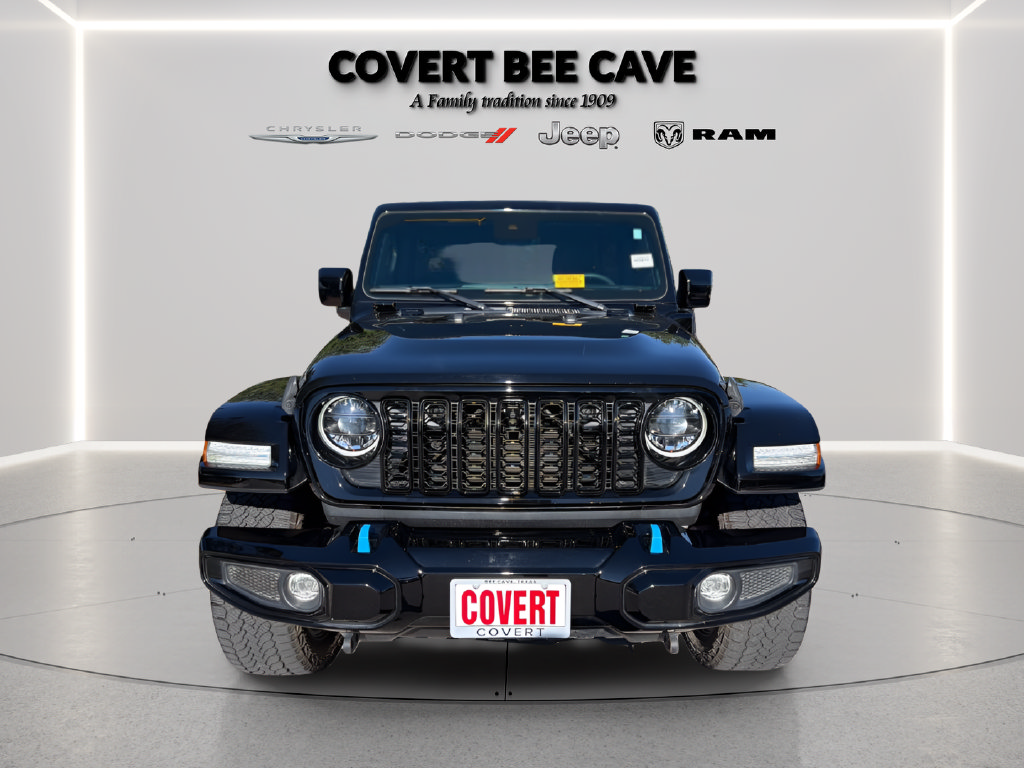 Used 2024 Jeep Wrangler High Altitude AWD/4WD image 2