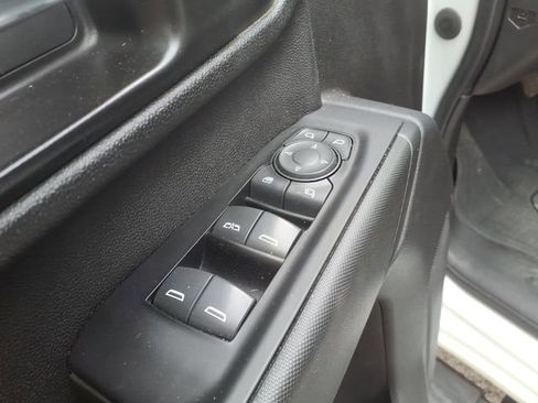 Used 2022 Chevrolet Silverado 2500 Custom w/ Custom Value Package AWD/4WD image 11