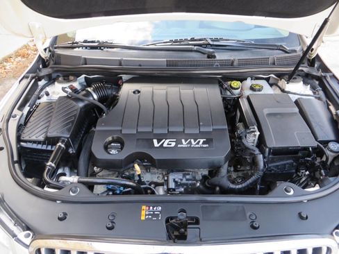 Used 2013 Buick LaCrosse Leather image 23