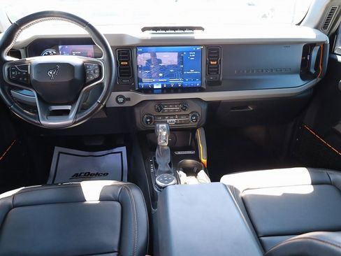 Used 2021 Ford Bronco Badlands image 19