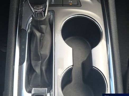 Used 2024 Chevrolet Malibu LT FWD image 32