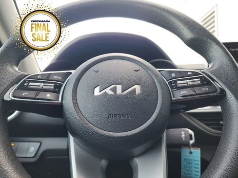 Certified 2023 Kia Forte LXS w/ LXS Technology Package image 20