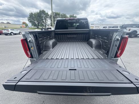 New 2026 GMC Sierra 1500 Denali w/ Denali Reserve Package AWD/4WD image 21