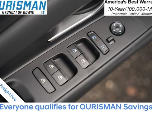 New 2025 Hyundai Elantra Limited image 33