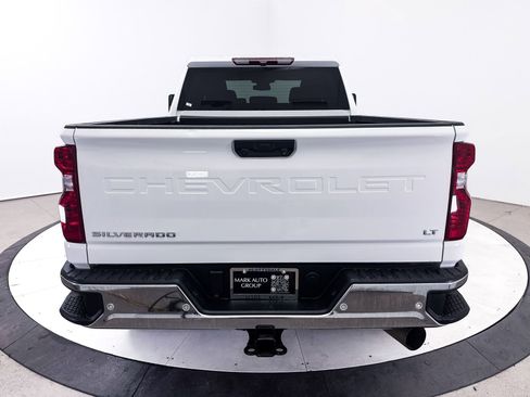 Used 2025 Chevrolet Silverado 3500 LT w/ Safety Package image 15