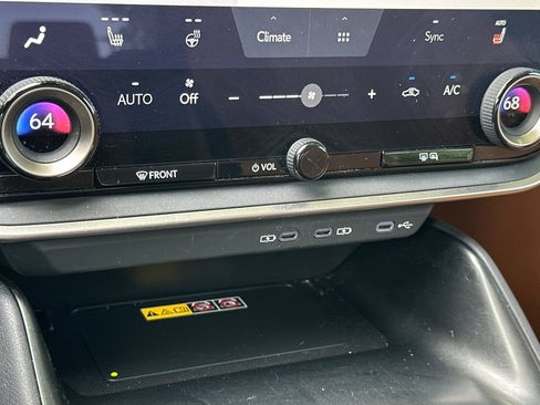 Certified 2025 Lexus RZ 450e AWD/4WD image 19