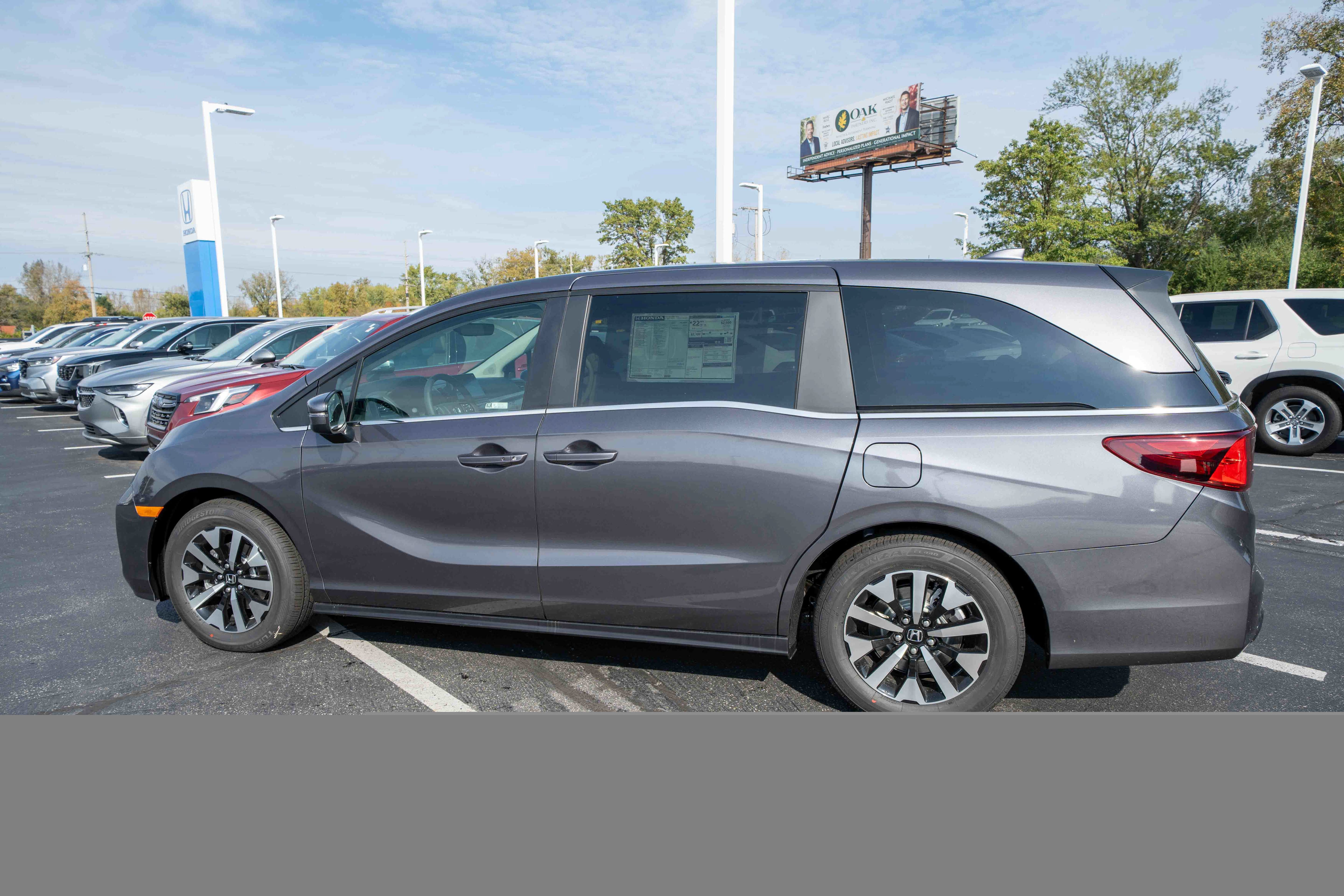 New 2027 Honda Odyssey EX-L image 4