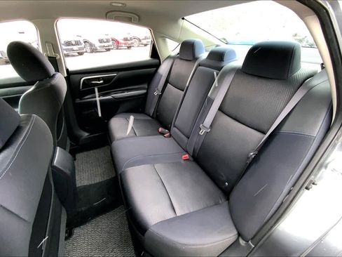 Used 2017 Nissan Altima 3.5 SR image 21