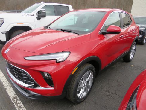 New 2026 Buick Encore GX Preferred w/ Comfort Package AWD/4WD image 3