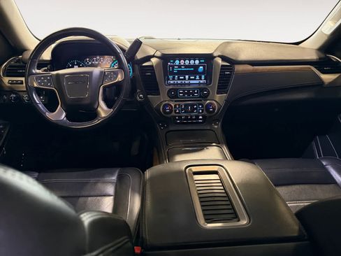 Used 2019 GMC Yukon Denali w/ Open Road Package AWD/4WD image 11