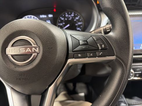 Used 2023 Nissan Kicks SV image 25