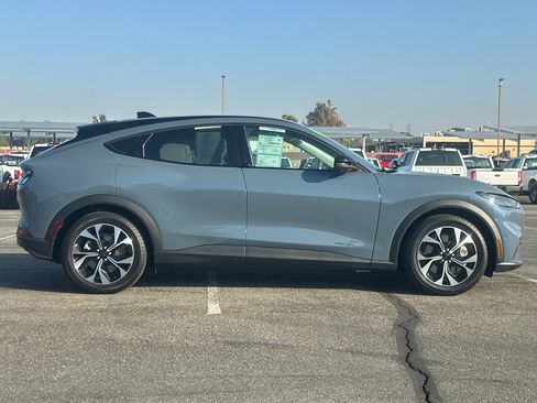 Certified 2024 Ford Mustang Mach-E Select image 3