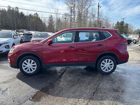 Used 2017 Nissan Rogue S image 4