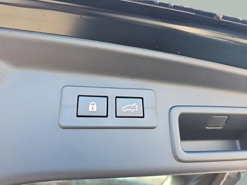 Certified 2026 Subaru Outback Touring XT AWD/4WD image 12
