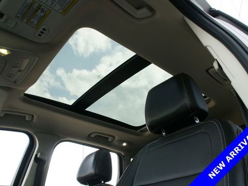 Used 2017 Ford Escape Titanium image 17