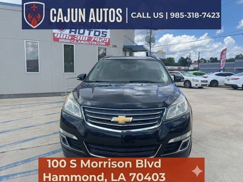 Used 2015 Chevrolet Traverse LT FWD image 2
