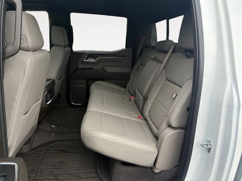 Used 2023 GMC Sierra 1500 SLT w/ SLT Convenience Package image 13