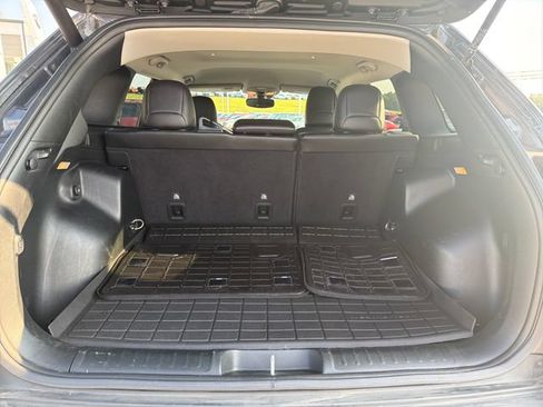 Used 2022 Jeep Cherokee Trailhawk w/ Premium Leather Package AWD/4WD image 37