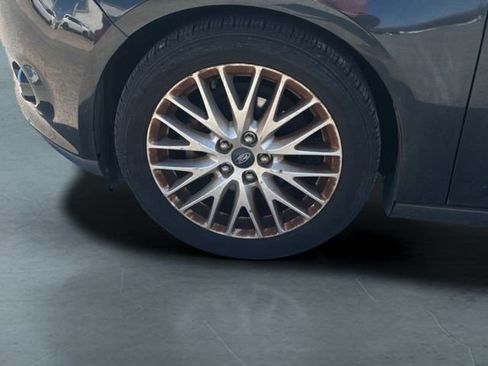 Used 2014 Ford Focus Titanium image 4