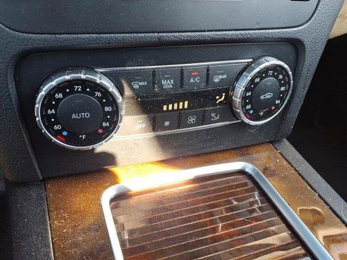 Used 2015 Mercedes-Benz GLK 350 4MATIC image 28