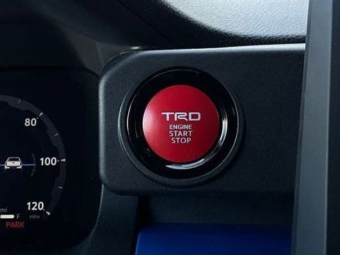 Used 2025 Toyota Tacoma TRD Off-Road image 23