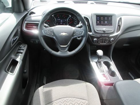 Used 2024 Chevrolet Equinox LT w/ LPO, Floor Liner Package FWD image 14