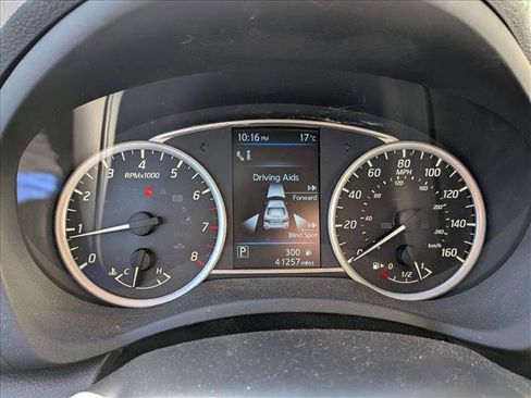 Used 2019 Nissan Sentra SV w/ Special Edition Package FWD image 10