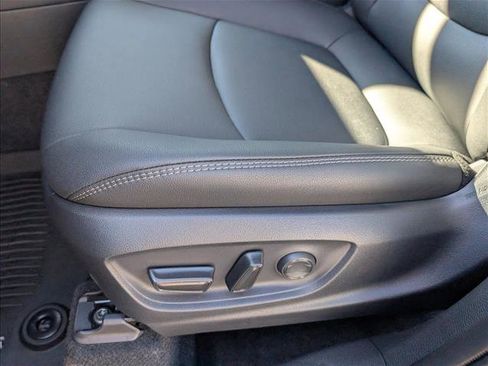 New 2026 Toyota Corolla Cross XLE image 4