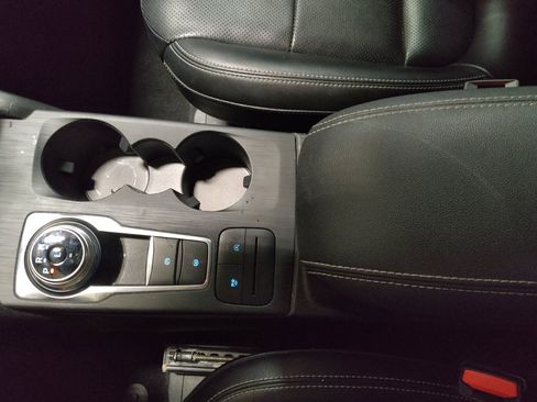 Used 2020 Ford Escape SEL FWD image 26