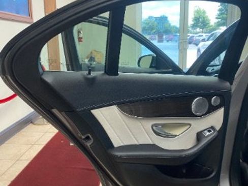 Used 2015 Mercedes-Benz C 400 4MATIC w/ Multimedia Package image 7