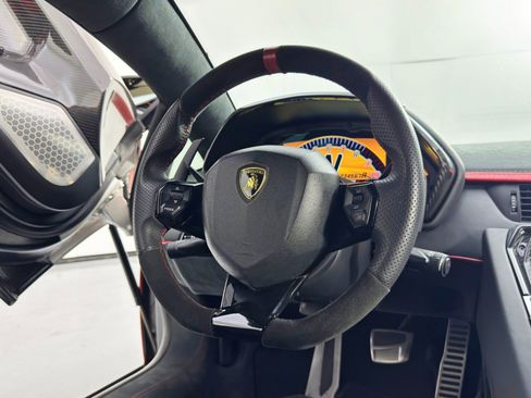 Used 2017 Lamborghini Aventador S image 43