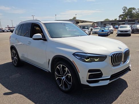 Used 2023 BMW X5 xDrive40i w/ Premium Package AWD/4WD image 15