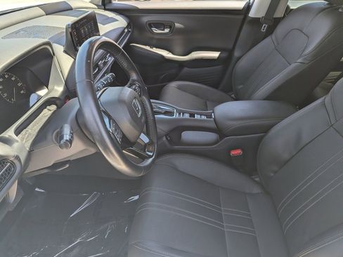 Certified 2025 Honda HR-V EX-L image 17