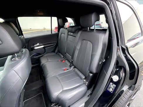 Used 2023 Mercedes-Benz GLB 250 image 26