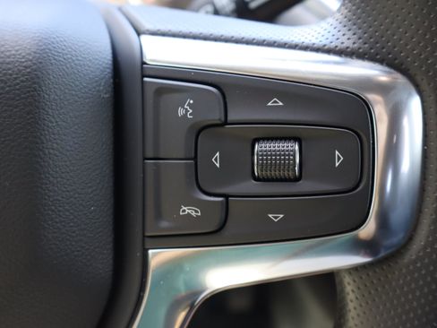 Used 2026 Chevrolet Blazer LT w/ Convenience Package FWD image 20
