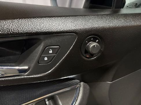 Used 2016 Chevrolet Cruze LT FWD image 4