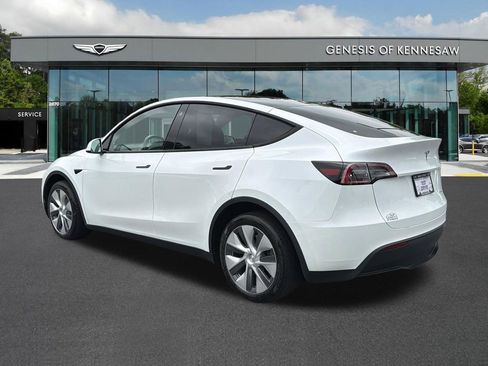 Used 2023 Tesla Model Y Long Range AWD/4WD image 5