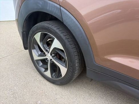 Used 2016 Hyundai Tucson Limited w/ Option Group 03 AWD/4WD image 12
