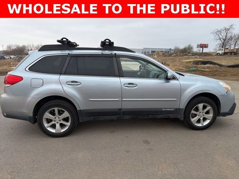 Used 2013 Subaru Outback 2.5i Limited w/ Moonroof Pkg image 2