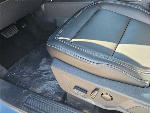 New 2025 Ford Bronco Outer Banks image 4