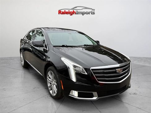 Used 2019 Cadillac XTS Luxury FWD image 4