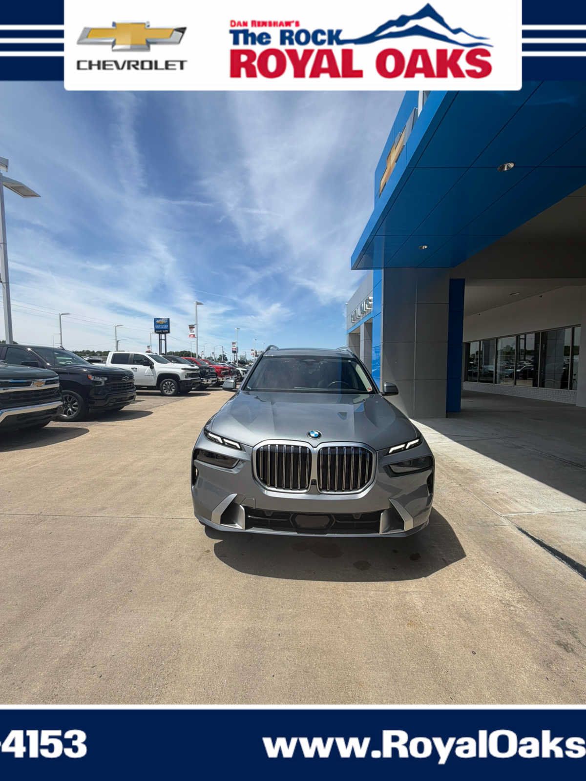 Used 2023 BMW X7 xDrive40i w/ Premium Package AWD/4WD image 8