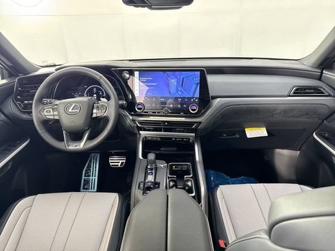 Used 2025 Lexus TX 500h AWD w/ Technology Package image 26