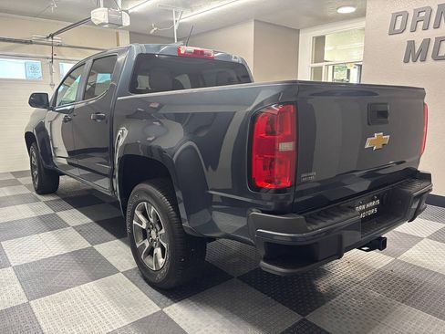 Used 2019 Chevrolet Colorado W/T w/ WT Convenience Package RWD image 10