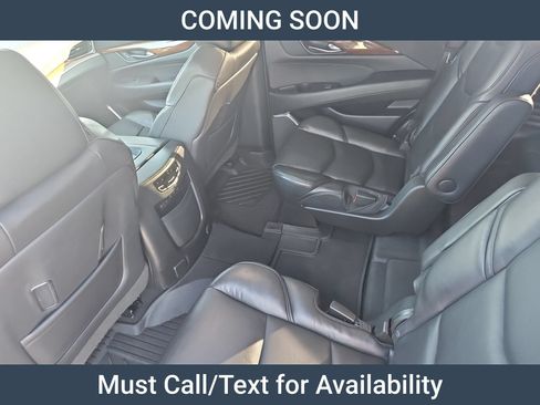 Used 2019 Cadillac Escalade Premium Luxury AWD/4WD image 10